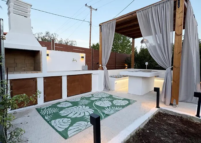Burnelia Garden House Lefkimmi