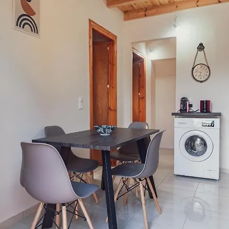 Burnelia Garden House Tatil Evi Lefkimmi (Corfu)