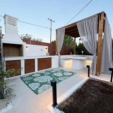 Burnelia Garden House Lefkimi