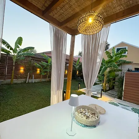 펜션 Burnelia Garden House