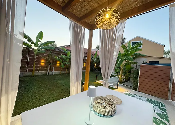 펜션 Burnelia Garden House