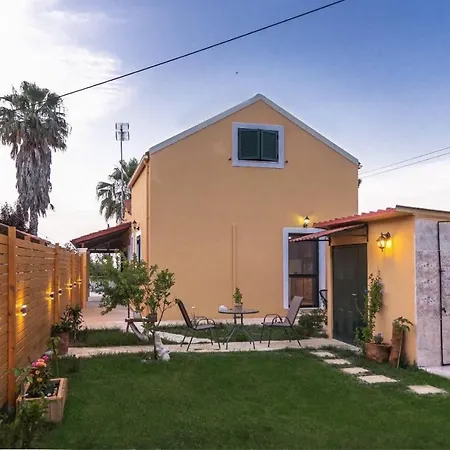 Burnelia Holiday home