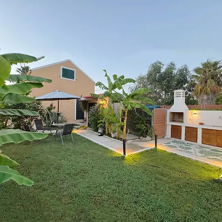 Burnelia Garden House Prázdninový dům *