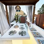 Burnelia Garden House Prázdninový dům