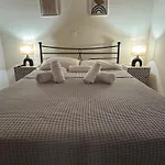 Prázdninový dům Burnelia Garden House Lefkímmi