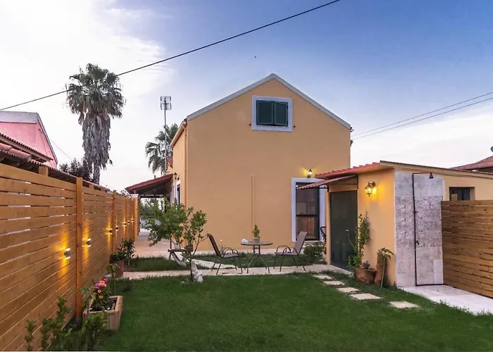 Burnelia Garden House Vakantiehuis